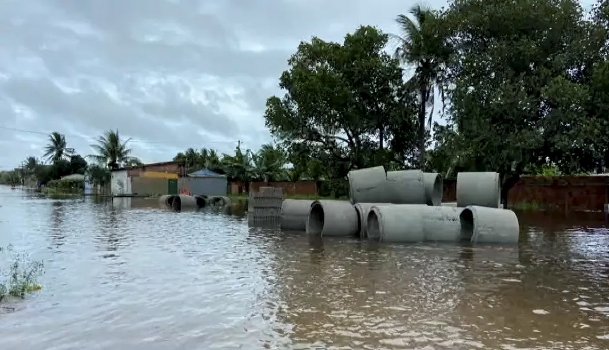 Chuvas fortes podem afetar ao menos 12 estados neste Natal, alerta Inmet