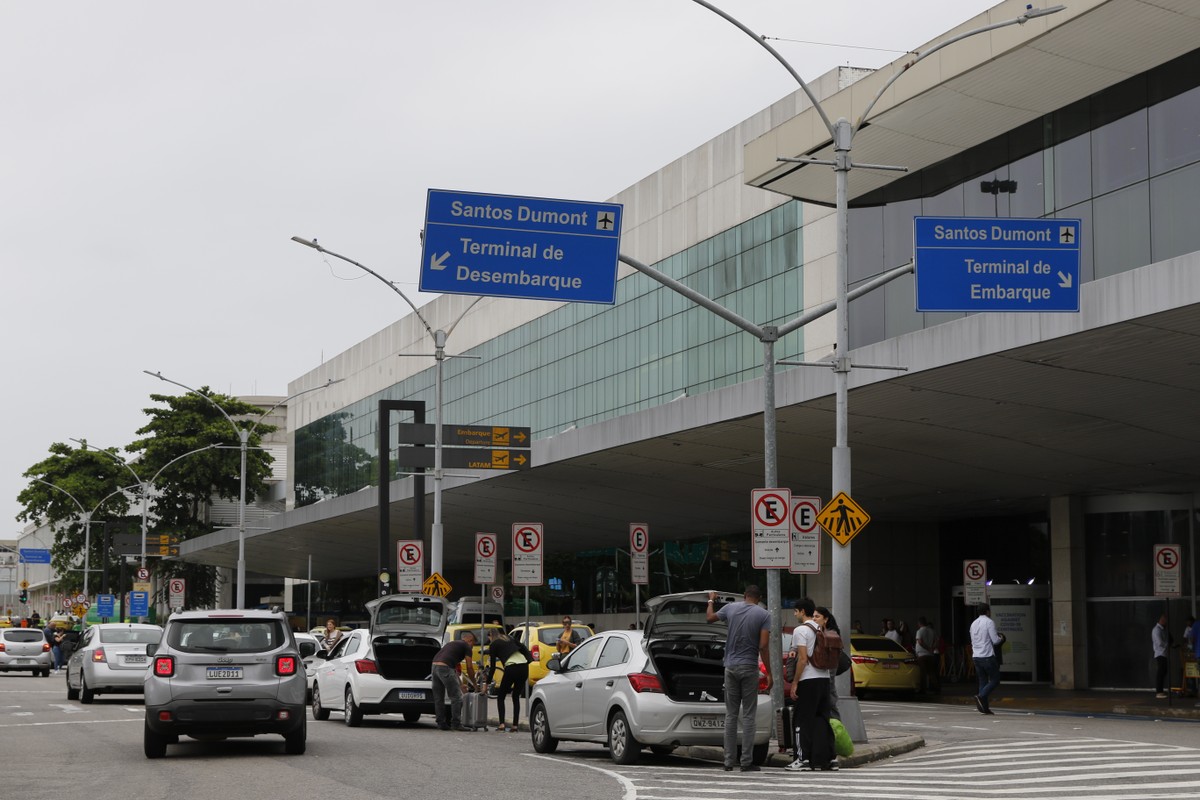 Aeronautas aprovam proposta patronal por 70% dos votos e encerram greve