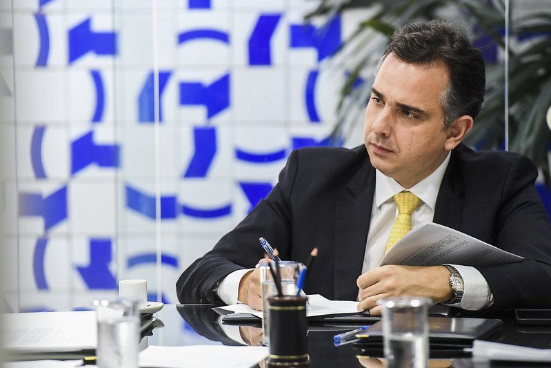 MDB negocia apoio a Pacheco em troca de eleger Renan Filho em 2025