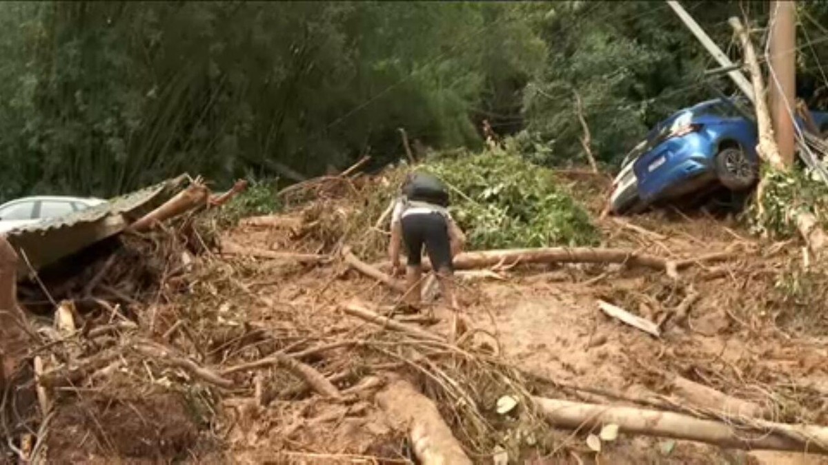 Tragédia no litoral de SP: sobe para 44 o número de mortos; mais de 40 estão desaparecidos