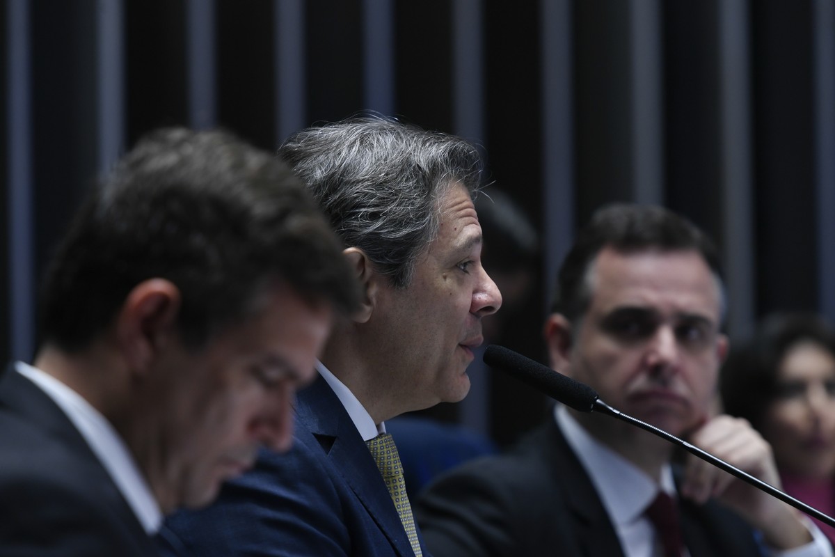 Haddad diz que desaceleração da economia devido a juro alto levará a problemas fiscais: ‘Arrecadação será impactada’