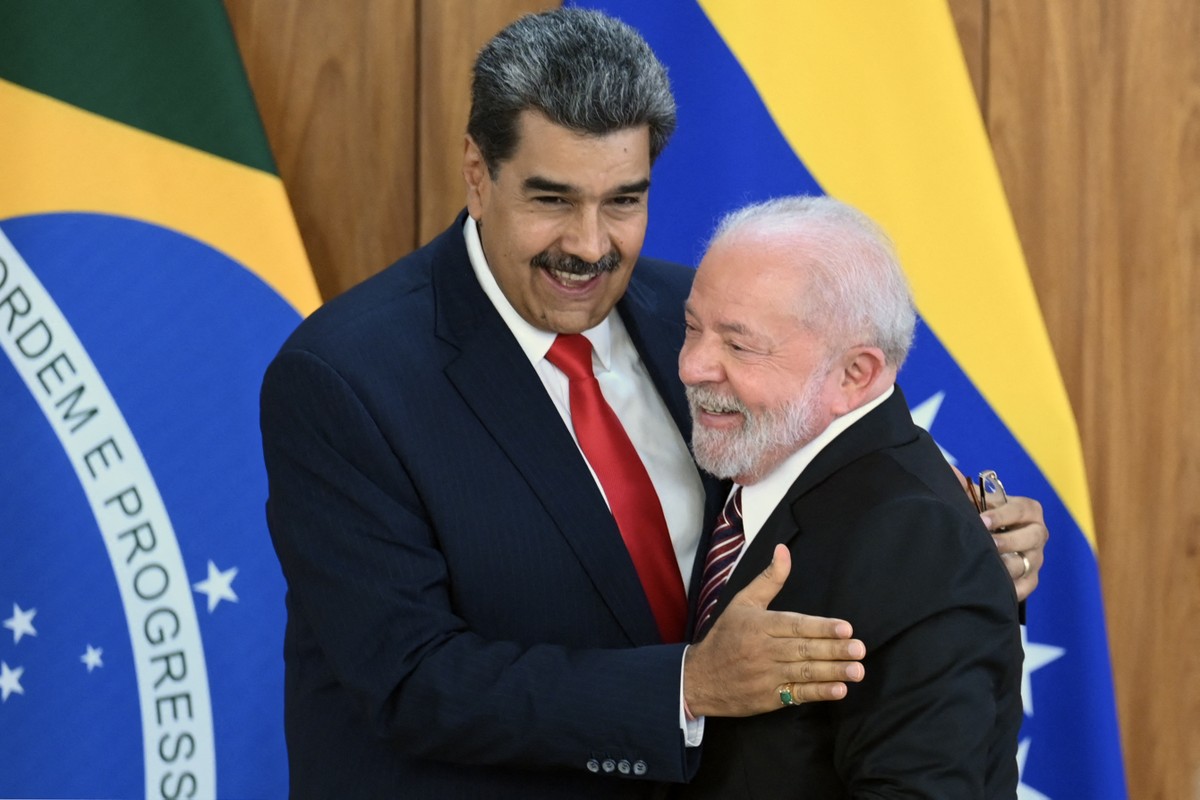Lula e Maduro: ‘Faz sentido normalizar relação, mas alinhamento não pode ser ideológico’, avalia professor de relações internacionais na FGV-SP
