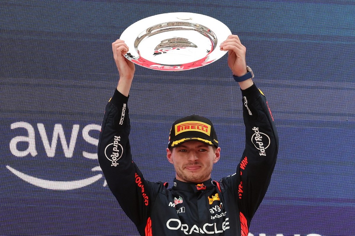 GP da Espanha: Verstappen vence, com duas Mercedes no pódio