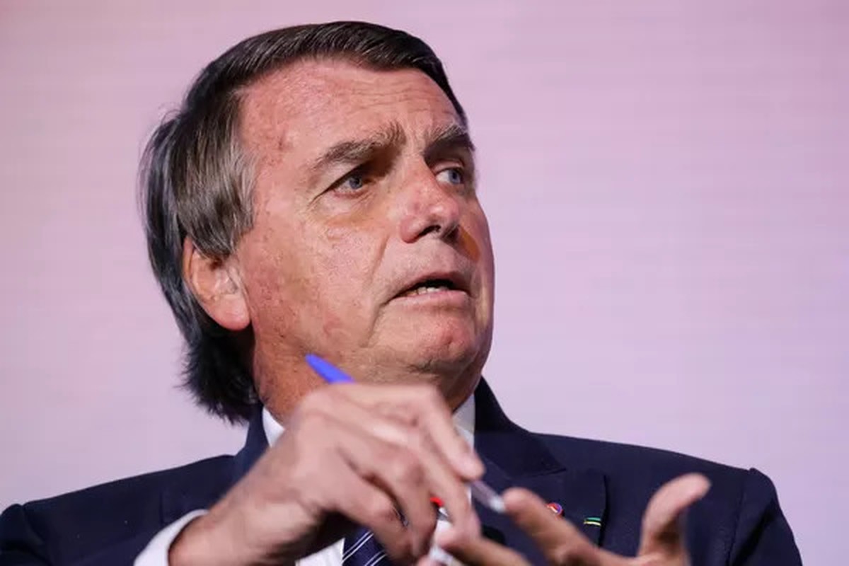 De ‘não pedi’ a ‘pode ser vendido’: em dia de depoimento simultâneo, veja as versões de Bolsonaro e seu entorno sobre o caso das joias