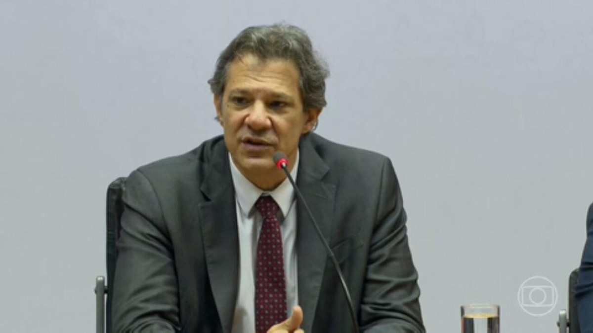 Com novos aliados, Haddad vai insistir no déficit zero em 2024; Lula ainda avalia