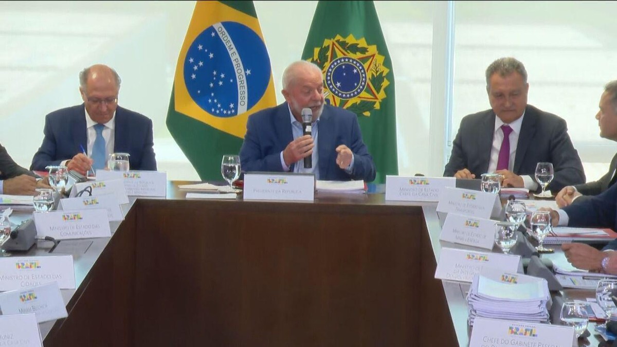 Em meio a discussão sobre meta fiscal, Lula diz que ‘dinheiro bom é dinheiro transformado em obra’