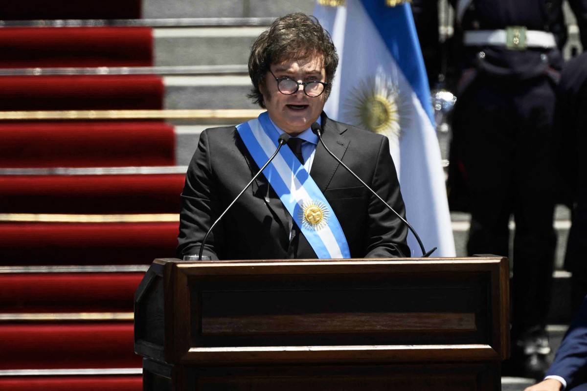 Javier Milei faz 1º discurso como presidente da Argentina