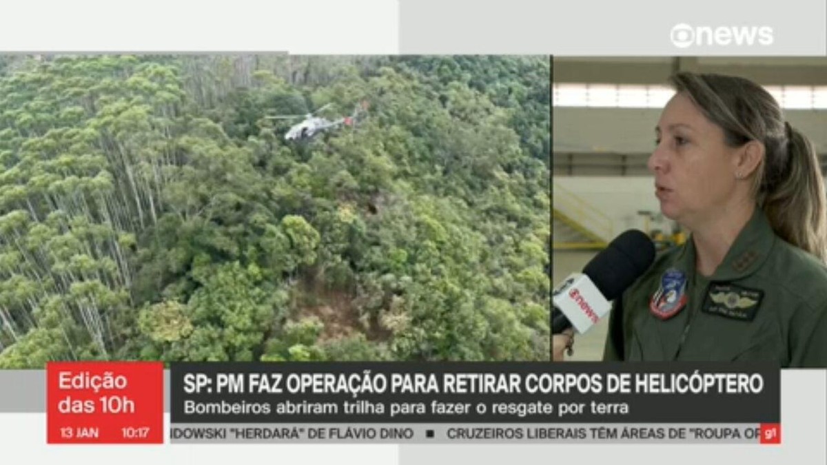 Equipes de resgate retiram por terra os corpos das 4 vítimas de acidente de helicóptero em Paraibuna