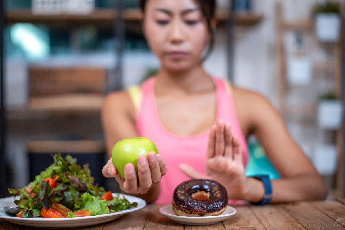 Expert cita quais alimentos comer e quais evitar para prevenir câncer