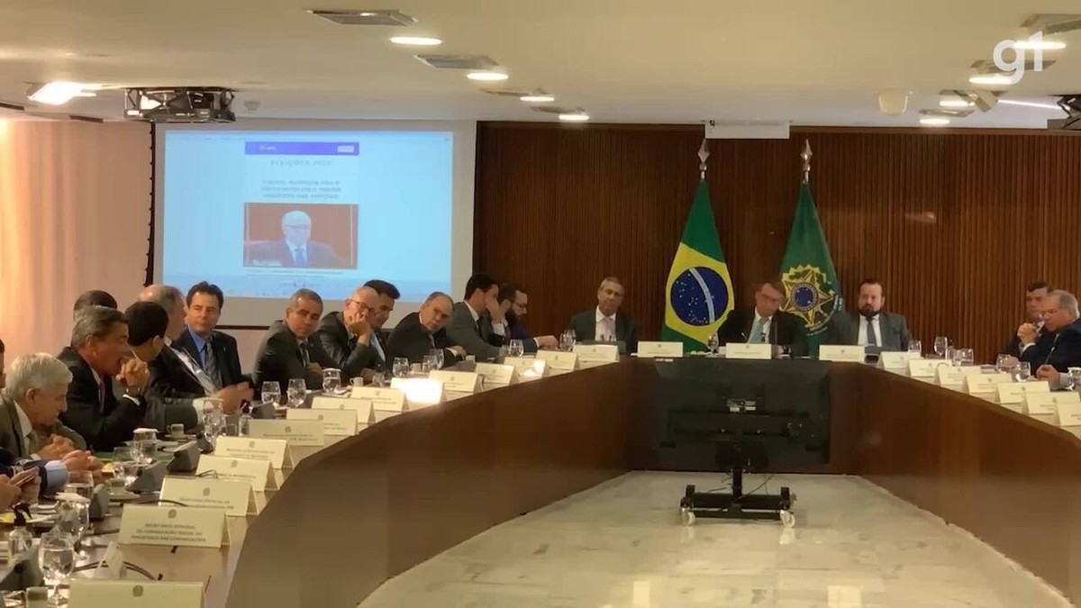 Bolsonaro fez que não ao ser perguntado se reunião golpista estava sendo gravada