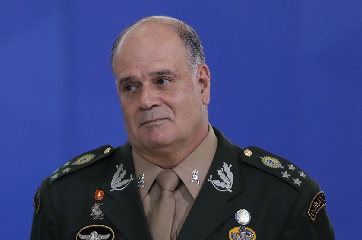 Ex-comandante do Exército depõe nesta sexta à PF em investigação sobre golpe