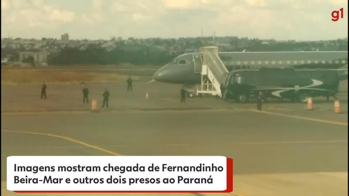 VÍDEO: Imagens mostram chegada de Fernandinho Beira-Mar e outros dois presos ao Paraná