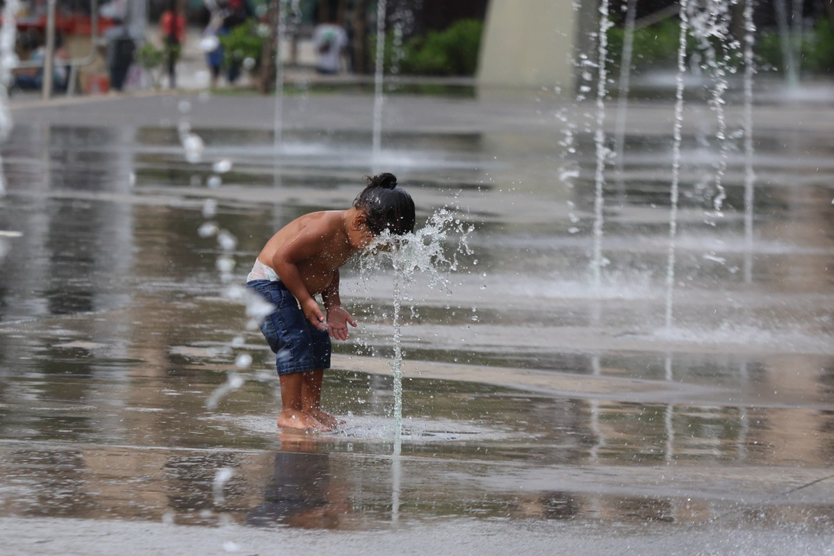 Cidade de SP entra em alerta para onda de calor, com temperaturas na faixa dos 35°C