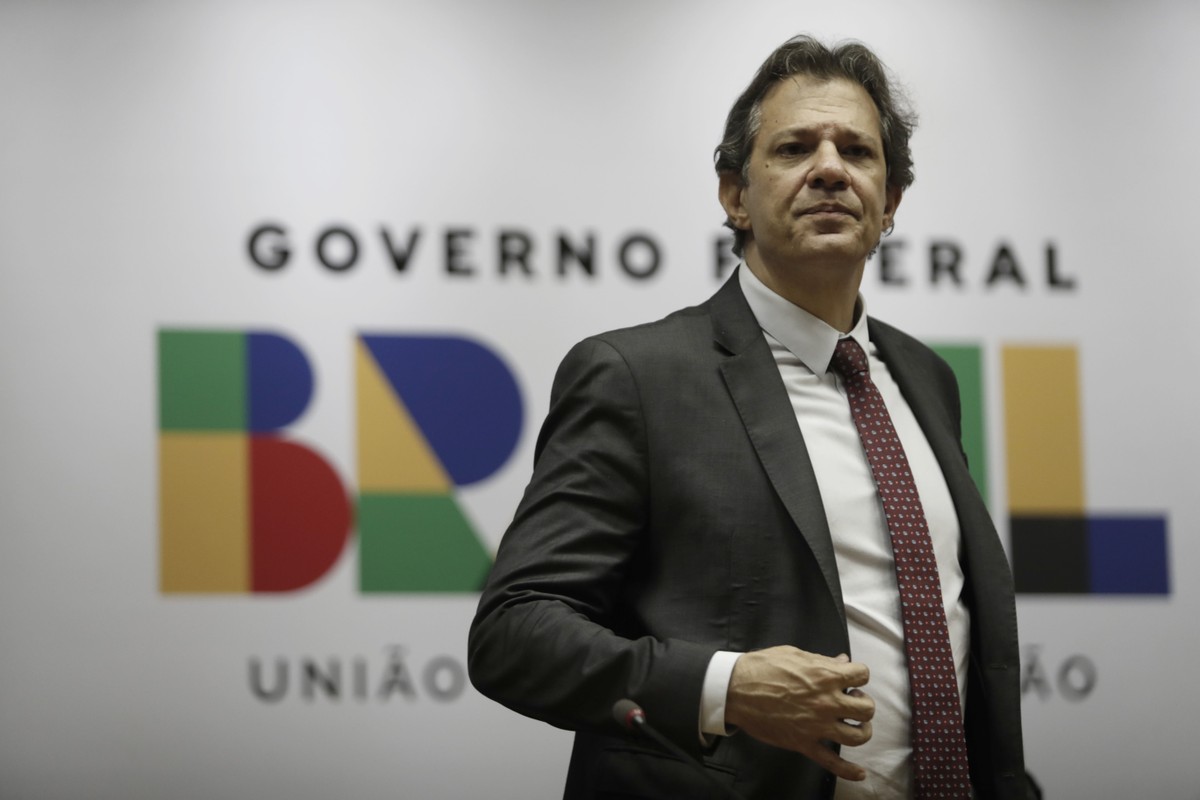 Haddad descarta aumento para servidores em 2024 e diz que equipe econômica avalia reajuste nos próximos anos