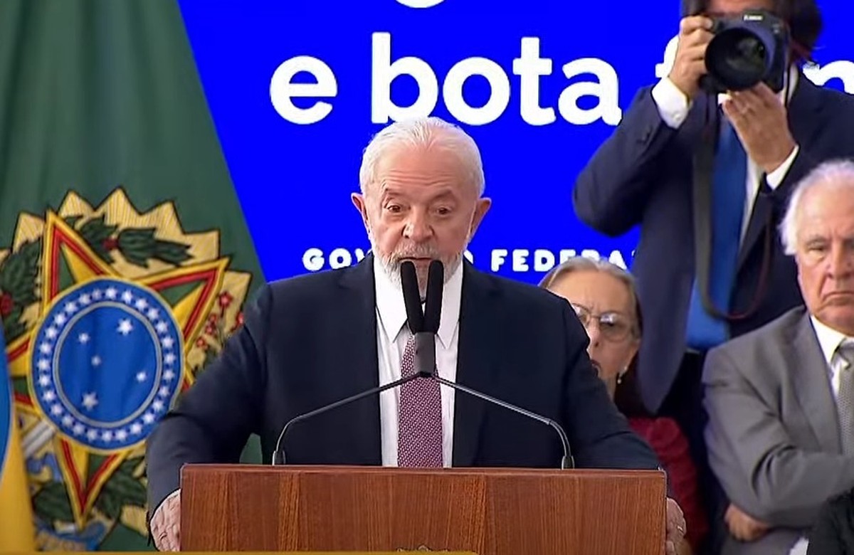 Lula critica previsões de ‘pessimistas’ para economia e cobra empenho de ministros na relação com o Congresso