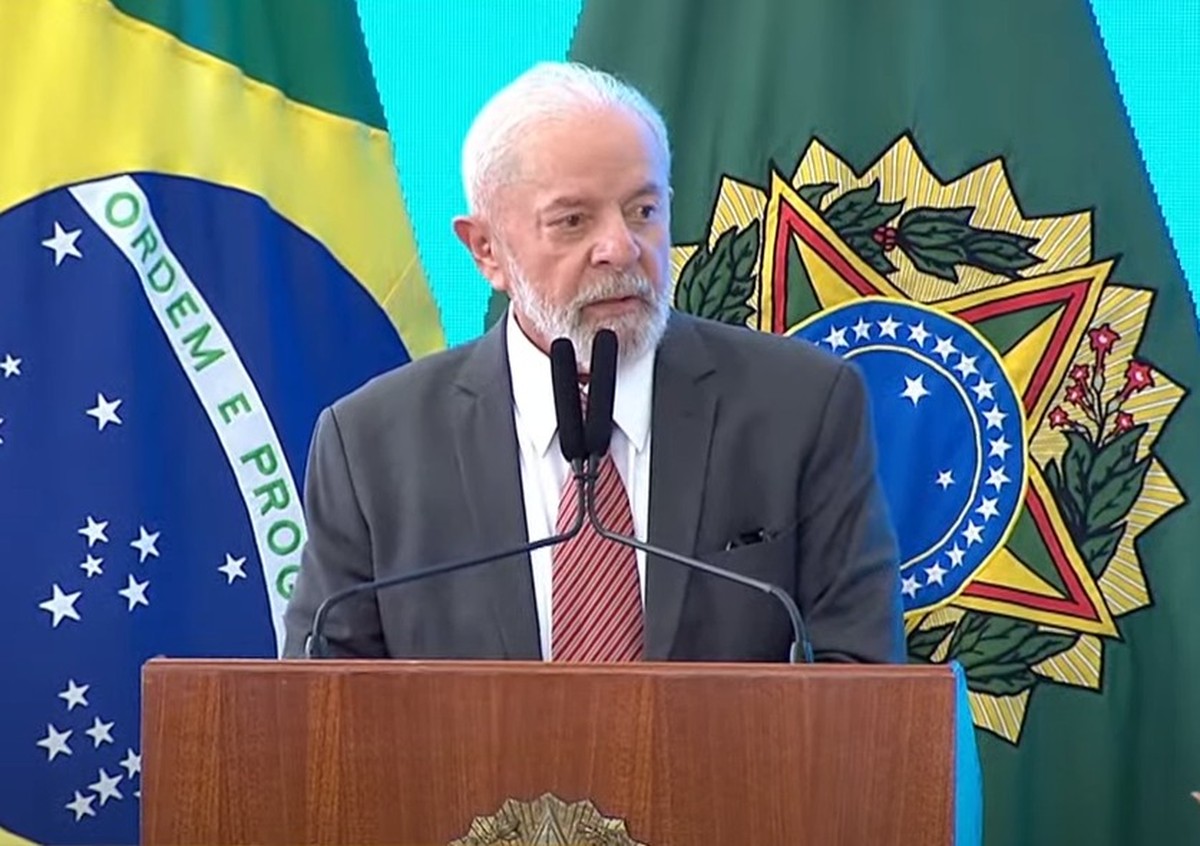 ‘Não há razão para essa greve durar o que está durando’, diz Lula a reitores de universidades federais