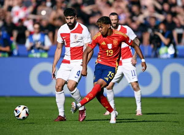 Lamine Yamal, da Espanha, é o mais jovem a atuar em um jogo da Euro