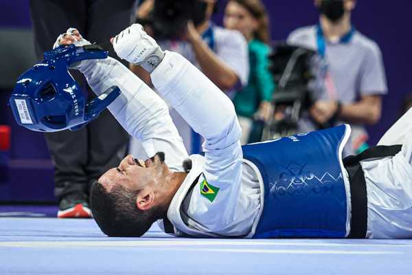 Edival Pontes conquista o bronze no taekwondo nas Olimpíadas