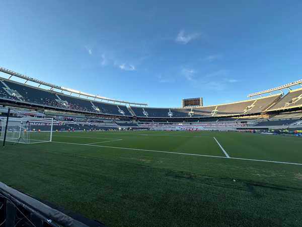 River x Atlético-MG: ônibus do Galo interrompe trajeto por falta de segurança e atrasa chegada a estádio