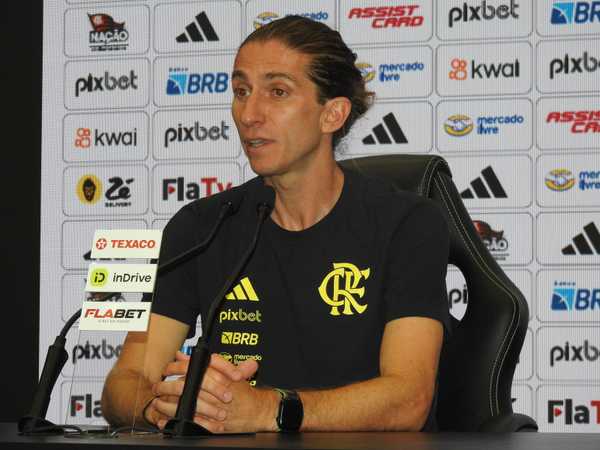 Filipe Luís agradece a Tite, cita Garotos do Ninho e diz que Flamengo tem “máquina na mão”